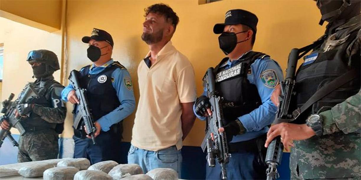 Pero, no es la primera vez que Jorge es detenido, sino que su nombre fue dado a conocer en 2020. El Ministerio Público, en una nota de prensa con fecha 17 de septiembre, lo acusó de ser un “distribuidor de drogas”.