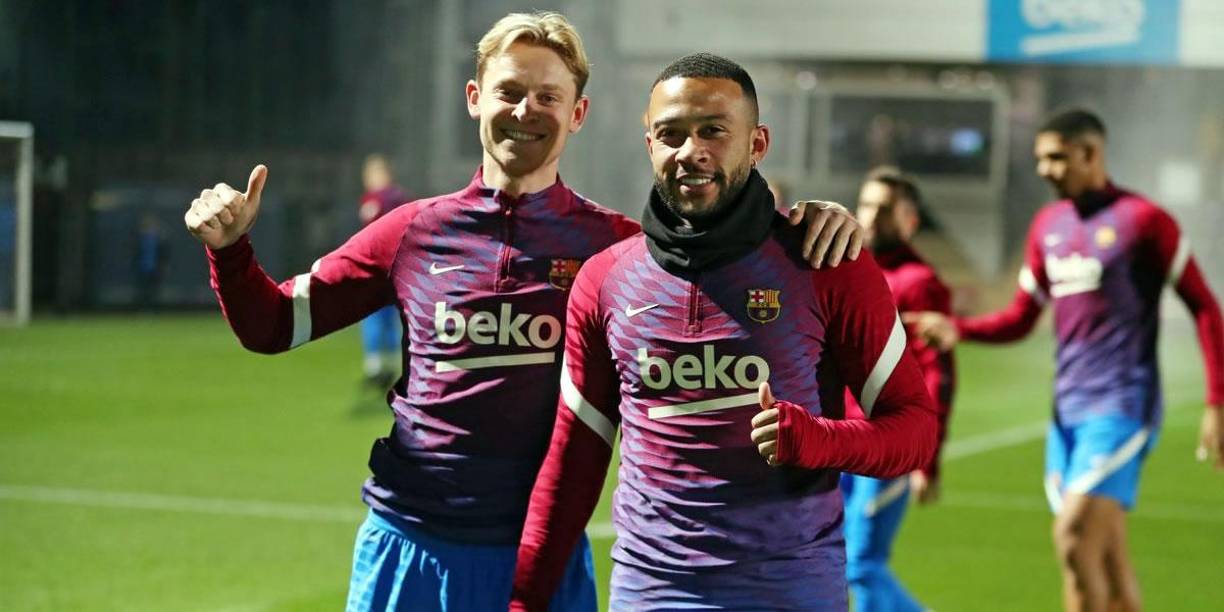 Risas y buen rollo: el primer entrenamiento de Xavi con el equipo completo del Barça