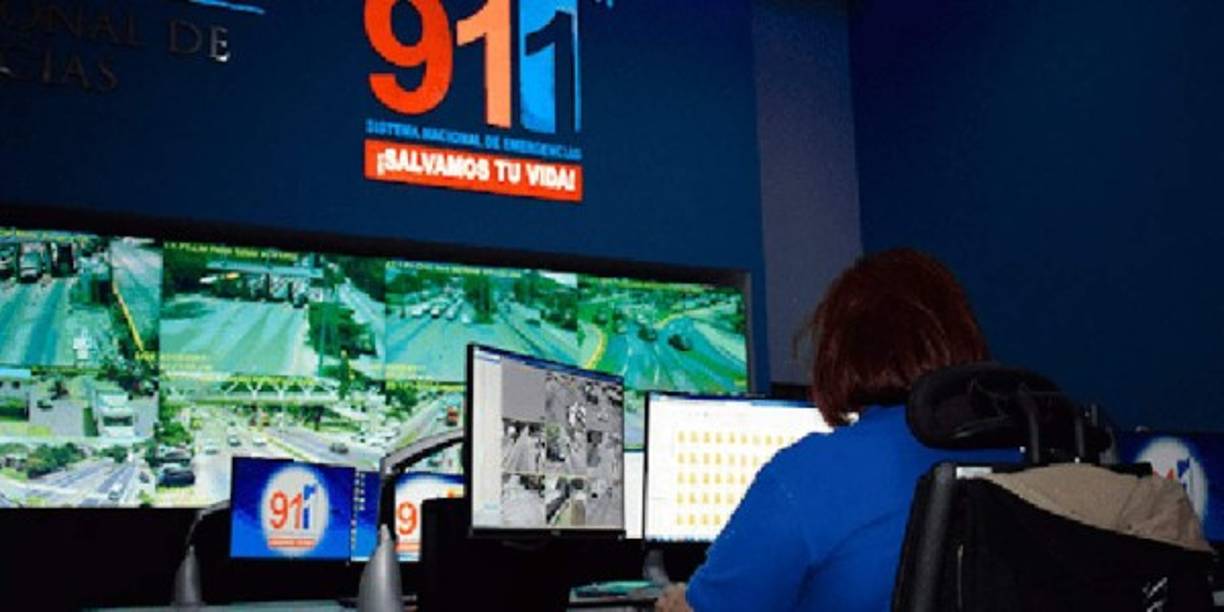 No sature las líneas de emergencia. Es común que el miedo y la incertidumbre de permanecer en casa originen preguntas como qué pasará con mi empleo y familia. Mantenga la calma y solo llame a las líneas destinadas para emergencia si es un caso urgente, de lo contrario podría ser fatal para salvar otras vidas.