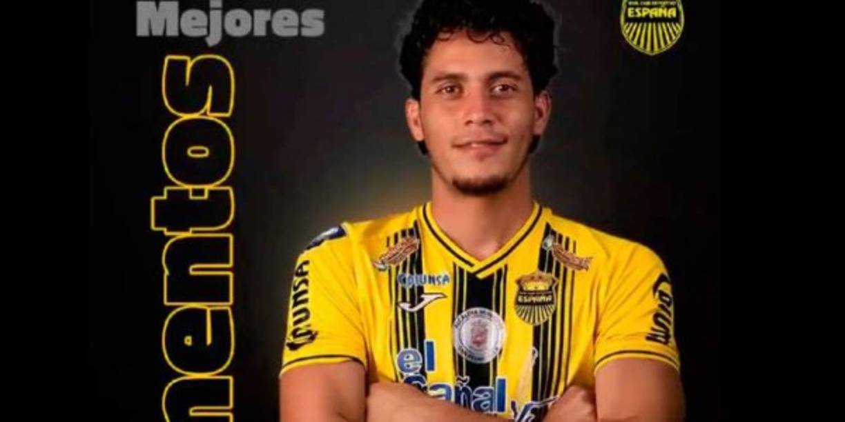 Ángel Tejeda estuvo atrapado por varios días en el techo de su vivienda en la comunidad de San Luis de Zacatales, Santa Cruz de Yojoa, Cortés.