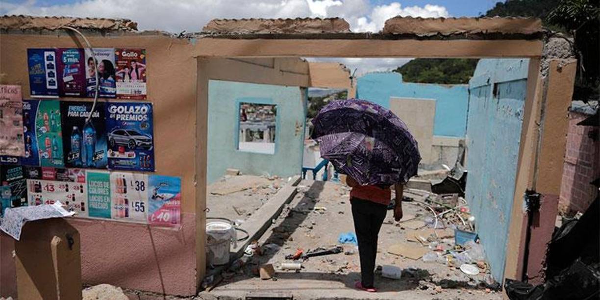 ¡Alerta roja! Obligan a familias capitalinas a desalojar por amenaza de graves derrumbes