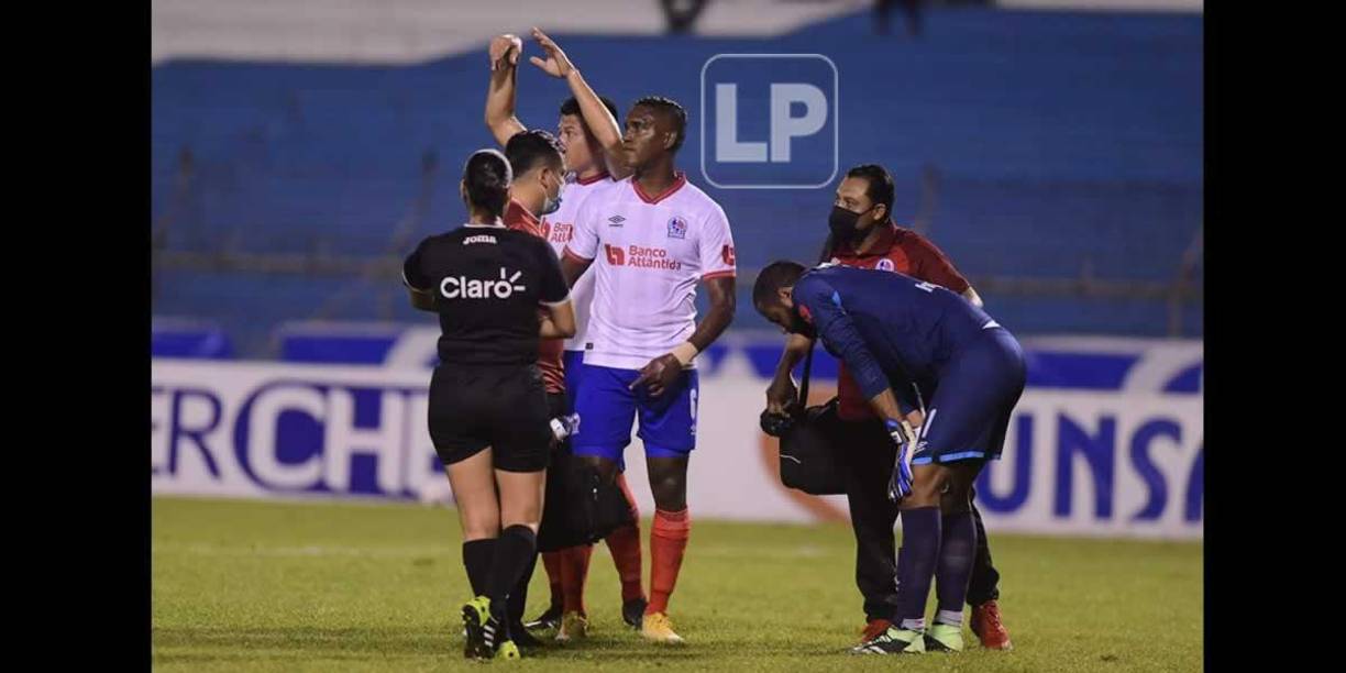 Los compañeros del portero pidieron el cambio a Pedro Troglio.