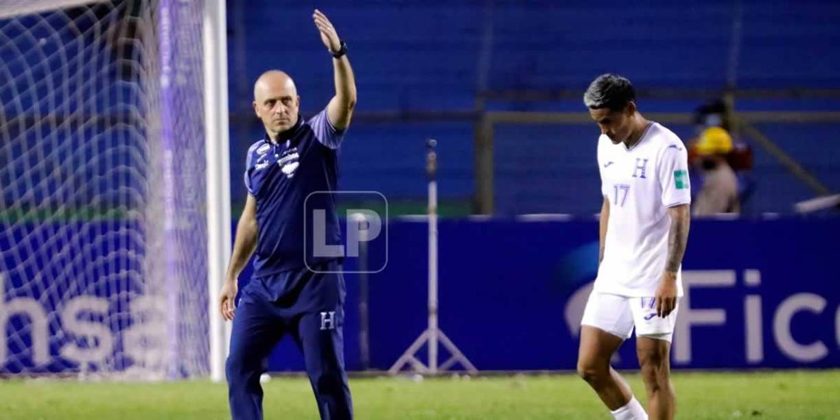 Fabián Coito se despidió de los jugadores tras la derrota.