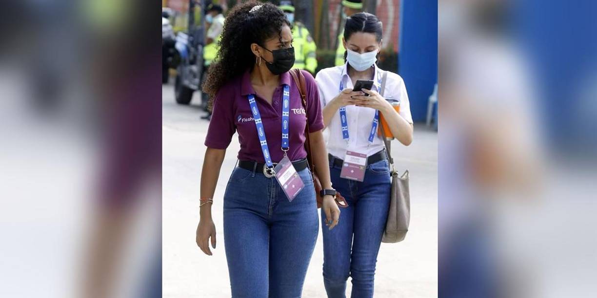Las bellezas que cautivan en el partido Honduras-Jamaica en el Olímpico