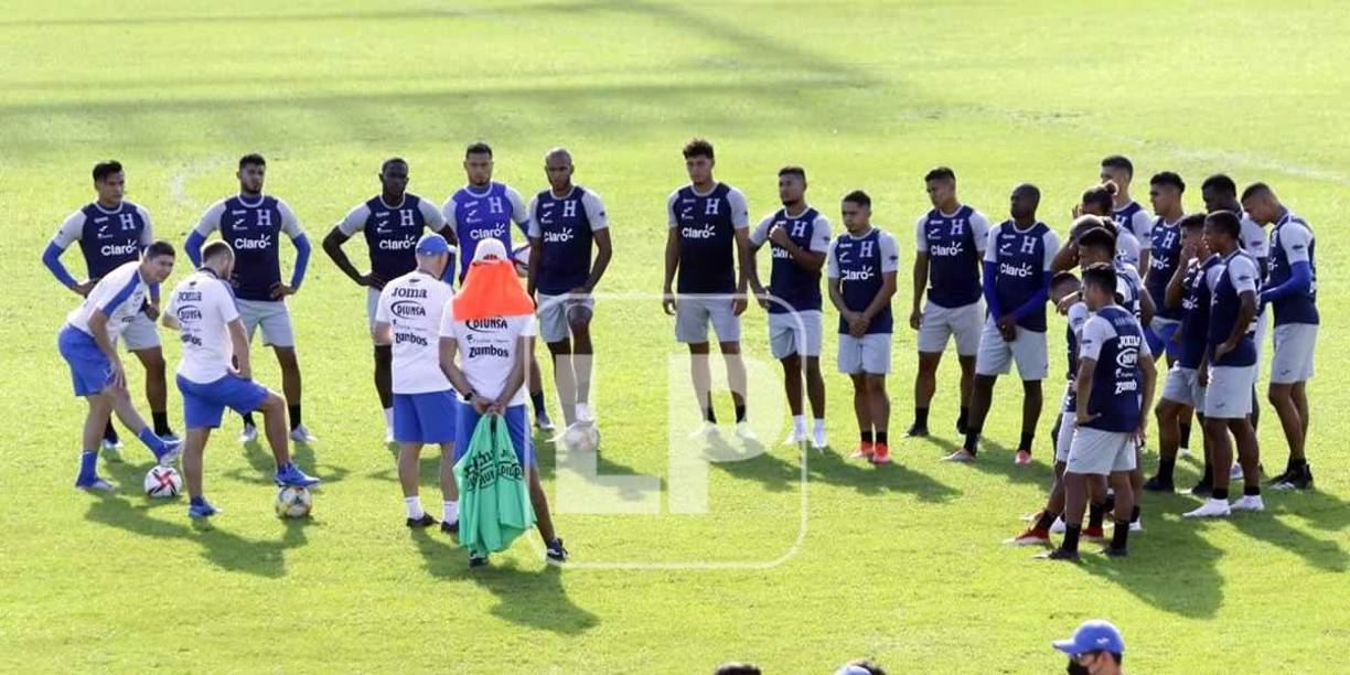 La Selección de Honduras se alista para el partido del jueves contra Costa Rica en la octagonal de la Concacaf y Fabián Coito ya prepara la alineación que mandará al campo del estadio Olímpico.