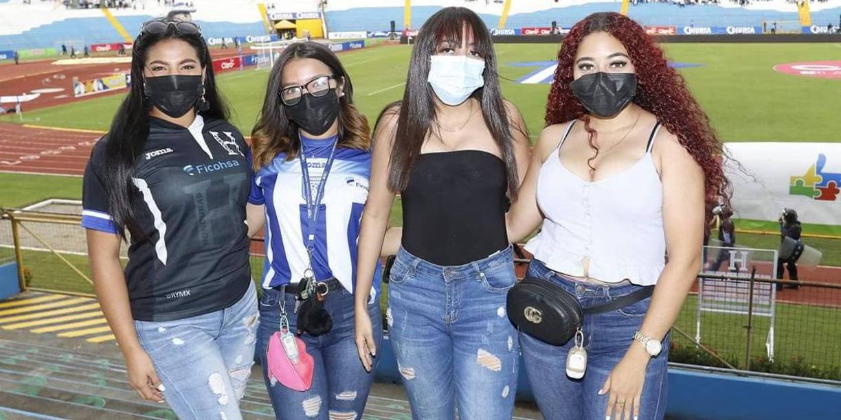Las bellezas que adornaron el partido Honduras-Costa Rica en el Olímpico