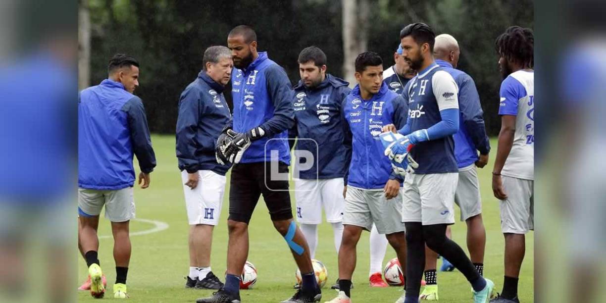 Honduras está obligada a ganar el viernes a Panamá y el grupo lo sabe. Por eso trabajan fuerte.