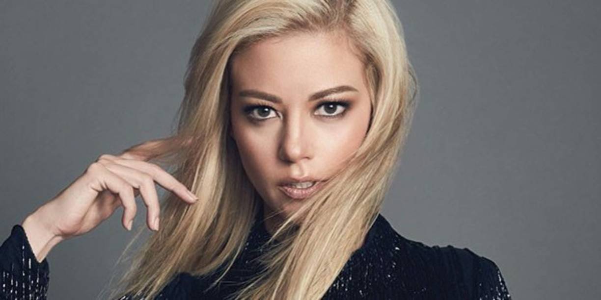 Otras imágenes compartidas por Fernanda, de la misma sesión, fueron criticadas por sus seguidores, quienes afirmaban que su rostro fue retocado digitalmente. Sin embargo, la actriz compartió un video en Instagram para demostrar que no tiene necesidad de utilizar el Photoshop.