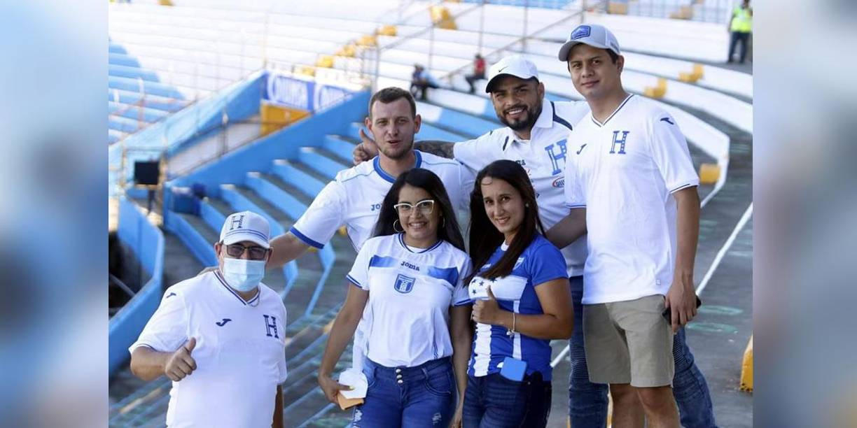 Las imágenes del ambientazo en el estadio Olímpico en el Honduras-Costa Rica