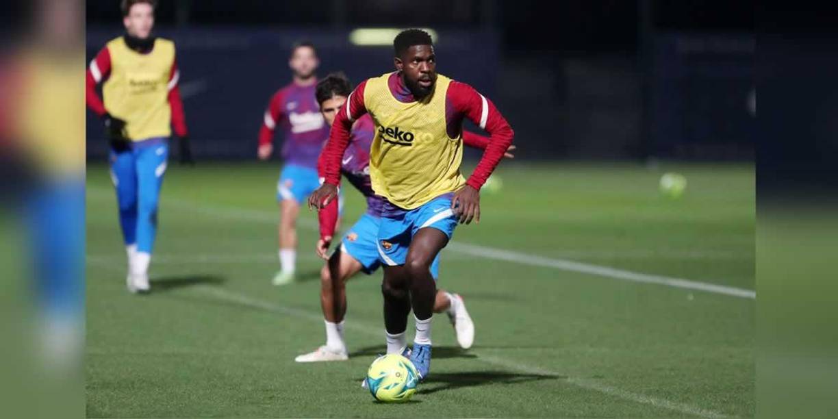 Risas y buen rollo: el primer entrenamiento de Xavi con el equipo completo del Barça