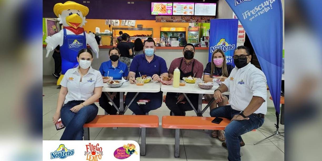 Con mucho éxito se realiza el tour para conocer el mejor “pollo chuco” de la ciudad de San Pedro Sula.