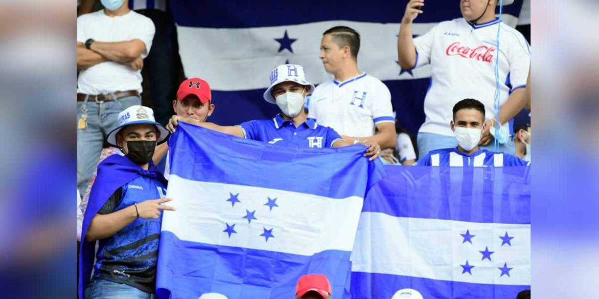 Las imágenes del ambientazo en el estadio Olímpico en el Honduras-Costa Rica