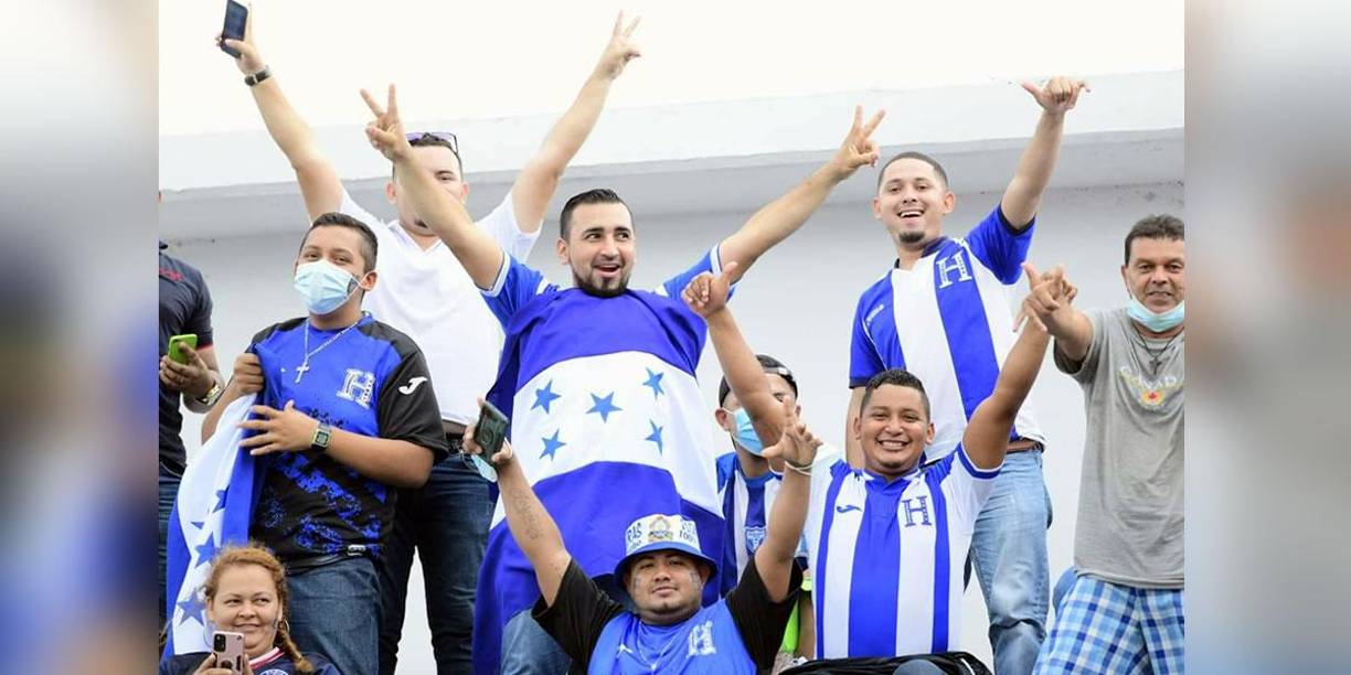 Las imágenes del ambientazo en el estadio Olímpico en el Honduras-Costa Rica