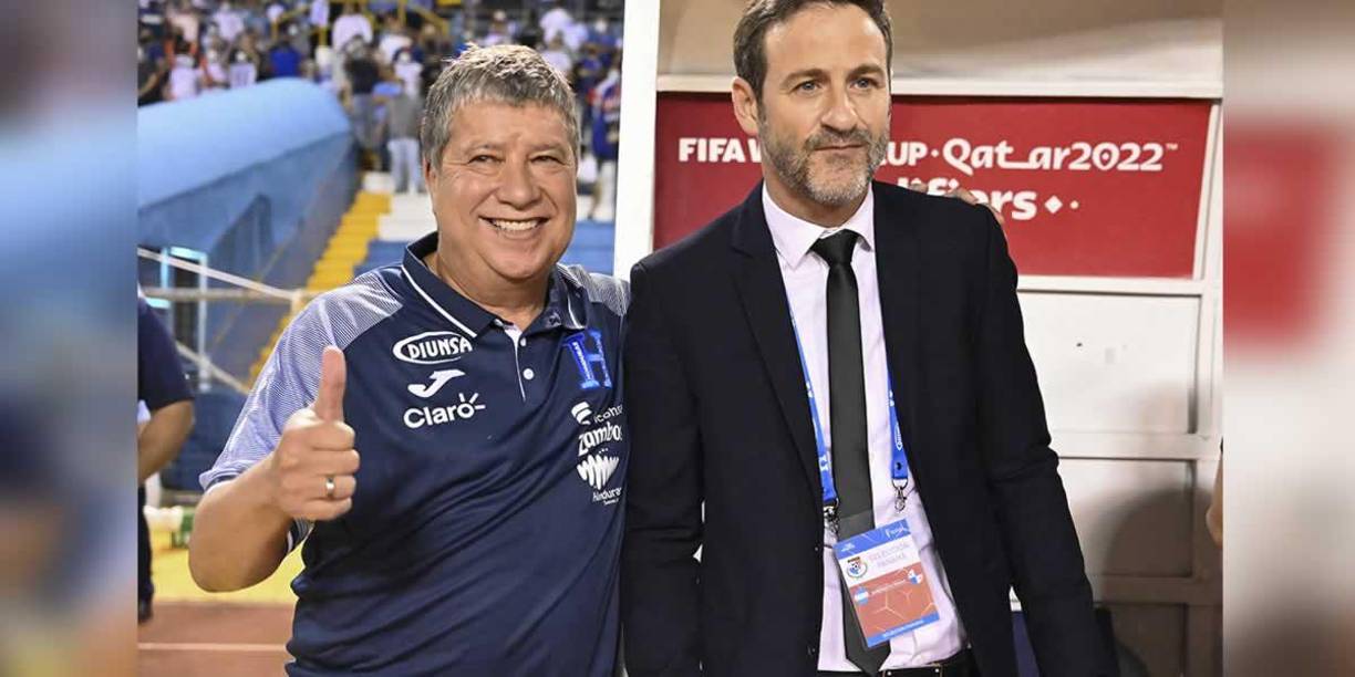 El ‘Bolillo‘ Gómez posando muy sonriente con el seleccionador de Panamá, Thomas Christiansen, antes del inicio del juego.