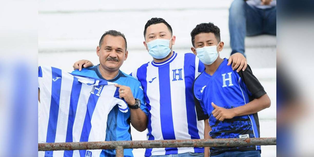Las imágenes del ambientazo en el estadio Olímpico en el Honduras-Costa Rica