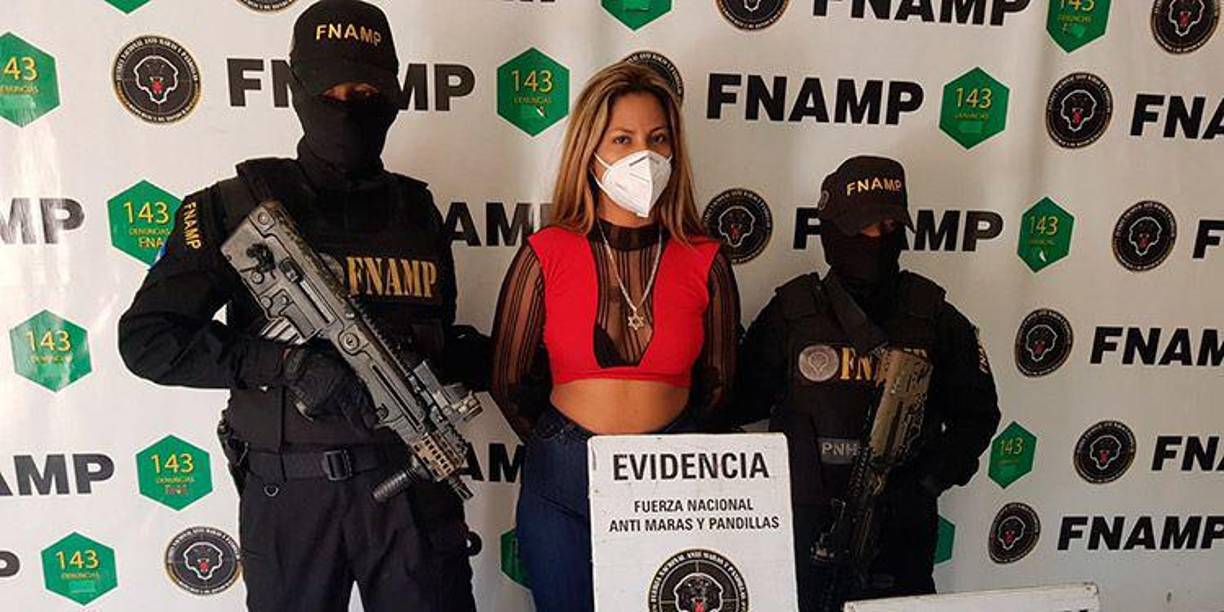 Estefani Vanessa Flores Chirinos, “La Bellaca”, había sido capturada en la colonia Brisas de Olancho de Comayagüela, cuando andaba cobrando extorsión a víctimas. Pertenecía a la pandilla 18.