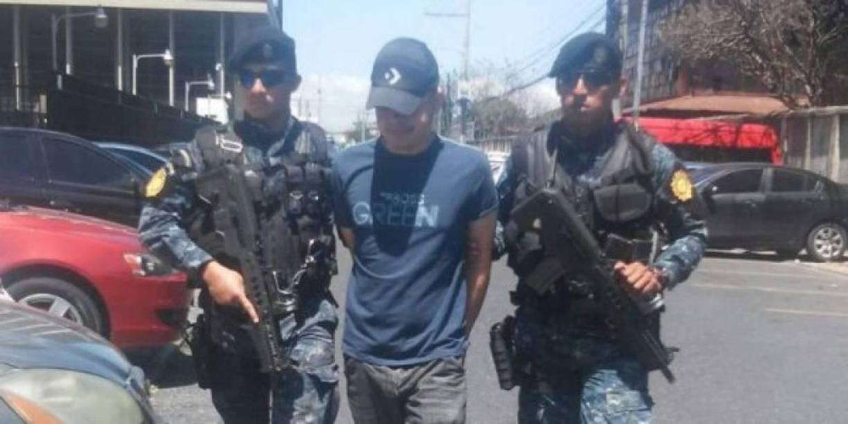 Desde 2011 hasta marzo de 2014, Willian Reyniery Medina Escobar se dedicó a traficar drogas del cartel de los Cachiros. Según la acusación de Estados Unidos, conspiró para traficar cocaína a ese país desde Venezuela con aviones registrados en EUA. 