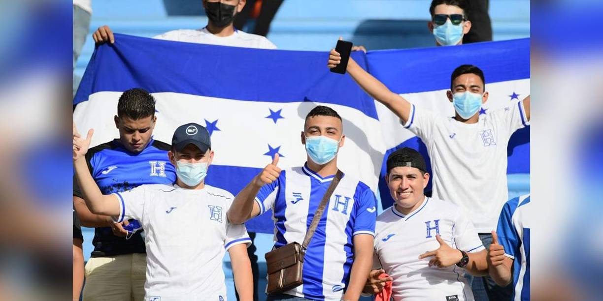 Las imágenes del ambientazo en el estadio Olímpico en el Honduras-Costa Rica