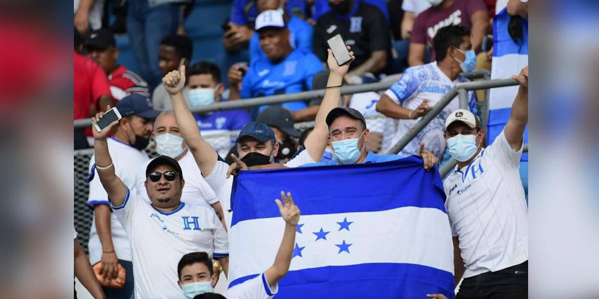 Las imágenes del ambientazo en el estadio Olímpico en el Honduras-Costa Rica