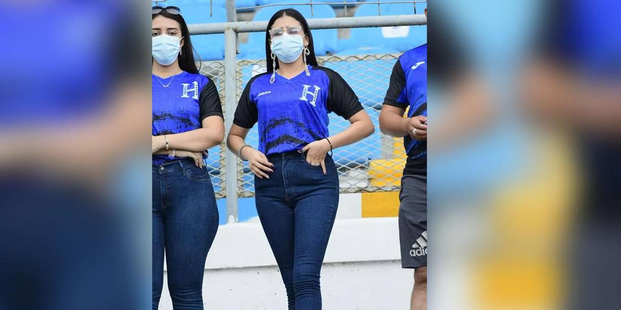 Las bellezas que adornaron el partido Honduras-Costa Rica en el Olímpico