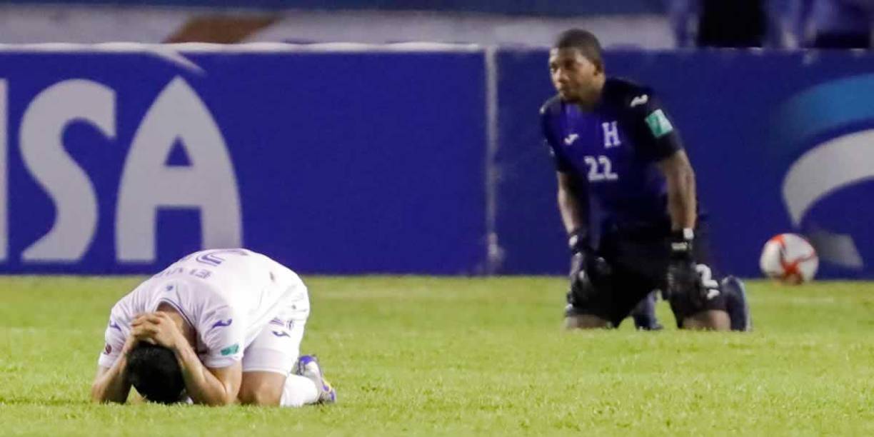 Diego Rodríguez y ‘Buba‘ López acabaron tendidos en el suelo tras el pitazo final.