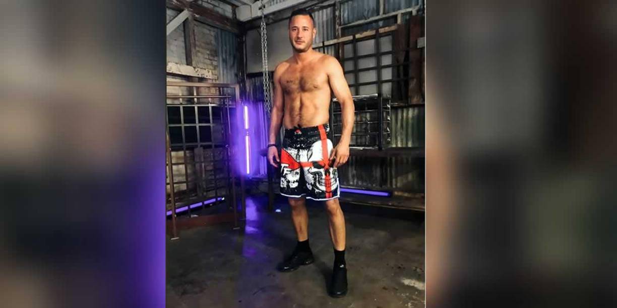 Tal es su éxito como actor porno que según Scorum en estos momentos es el mejor pagado de toda Gran Bretaña. “Cuando era niño, soñaba con convertirme en un futbolista famoso. Desafortunadamente, nunca marcaré para Inglaterra, pero eso no me impidió tener éxito”, dice Danny.