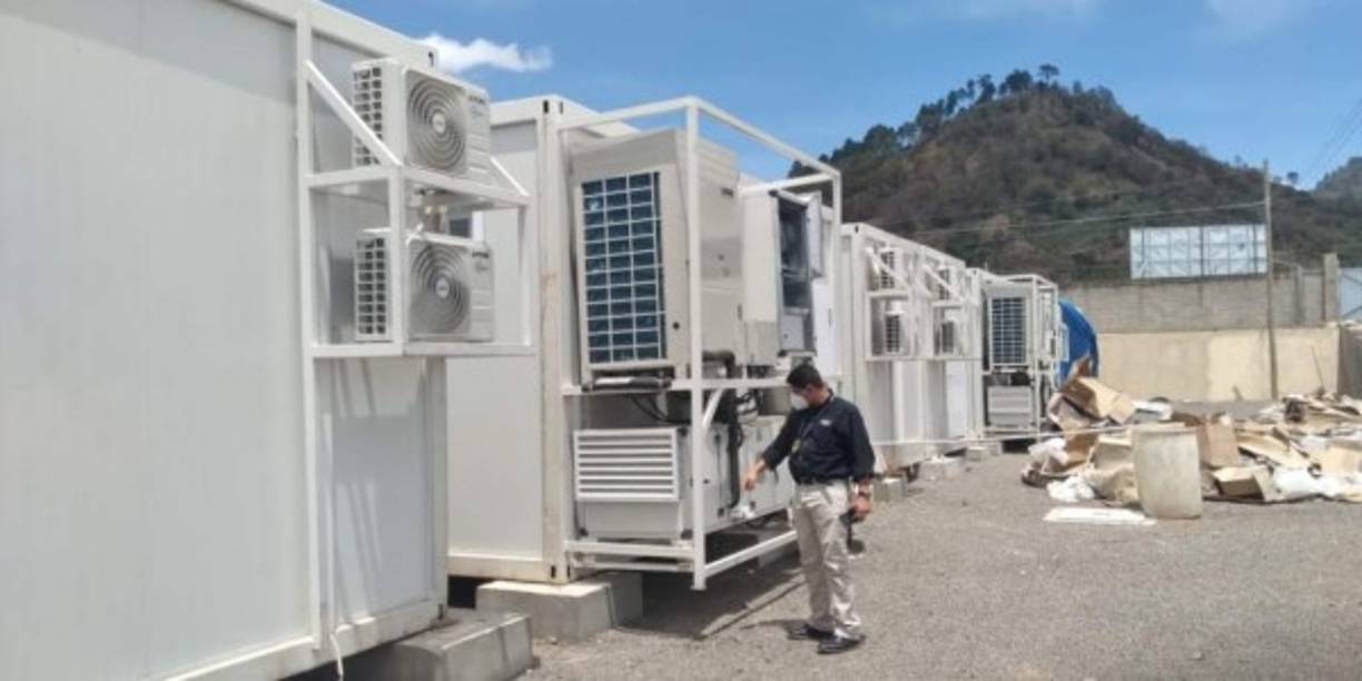 Como parte de la operación Omega III, los fiscales del MP inspeccionaron los contenedores del Hospital Móvil de Danlí, que aún no ha sido instalado.