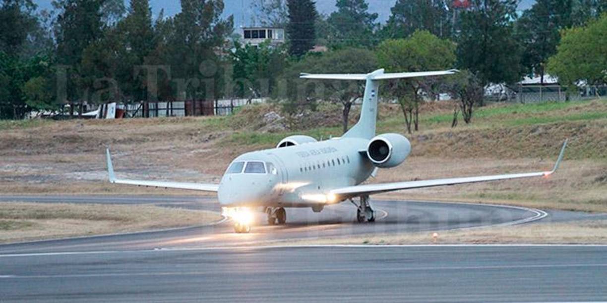 La denuncia del ente contra la corruptela añade que desde 2014 hasta agosto de 2022 el avión ha volado 1.606 horas, aunque la nueva presidenta de Honduras, Xiomara Castro, quien asumió el poder el 27 de enero, no lo ha utilizado para sus viajes.