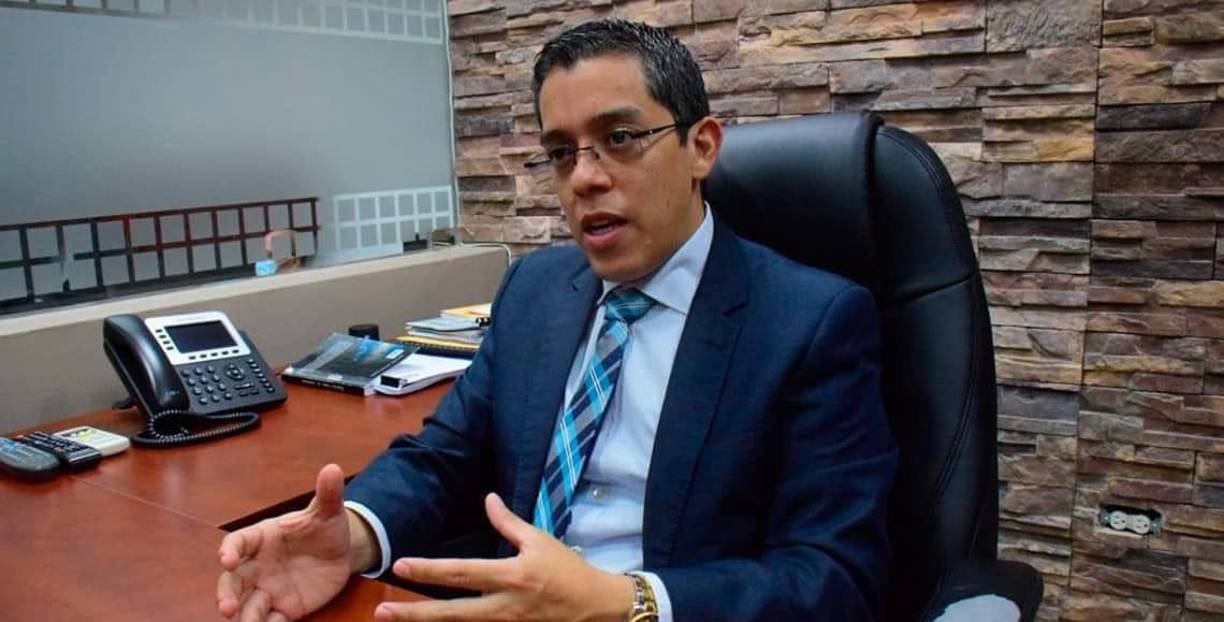 Recientemente el abogado Fernández fue representante de la UNAH ante la Junta Proponente durante el proceso de selección del fiscal general y fiscal general adjunto de la República en el período 2023-2028.