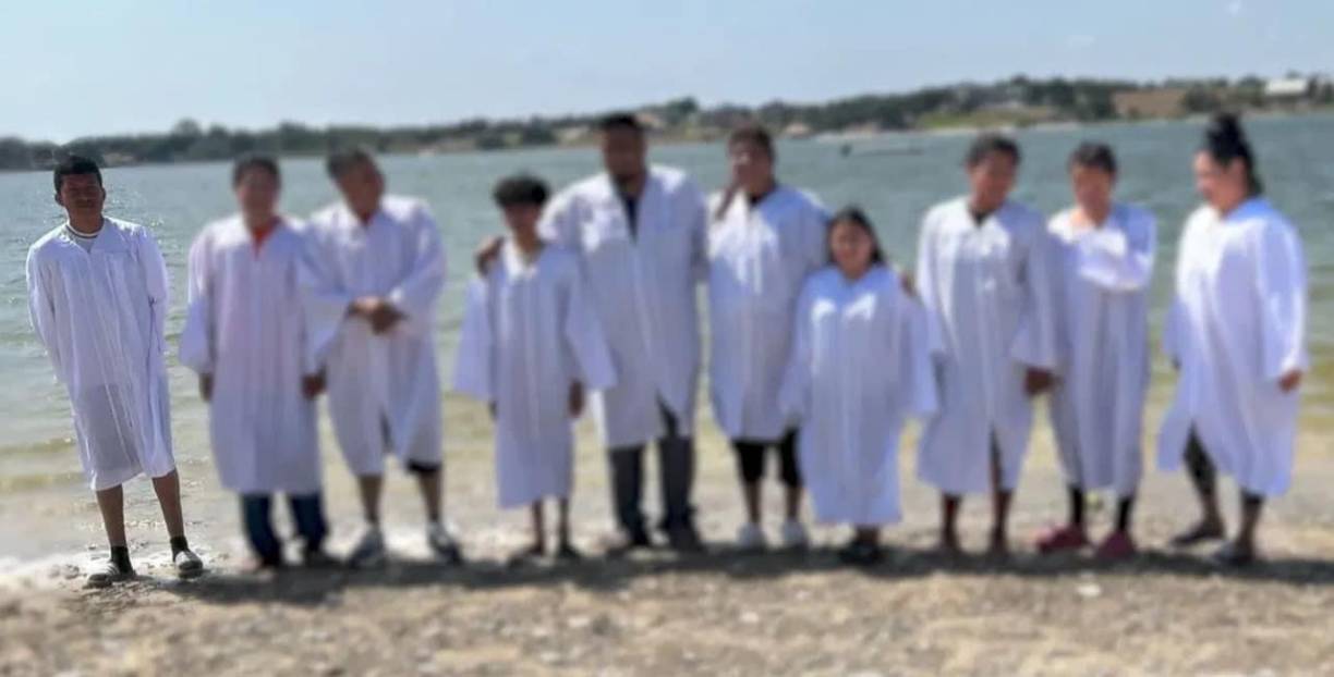 “El joven de 21 años fue sacado del lago y llevado al hospital, donde fue declarado muerto”, notificó la policía estatal.