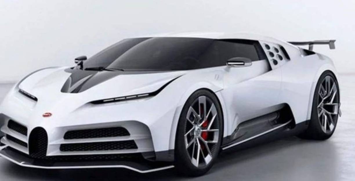 Cristiano gastó 8 millones de euros en la adquisición de un Bugatti Centodieci, un automóvil de alta gama y uno de los más caros que se encuentra actualmente en el mercado automovilístico.