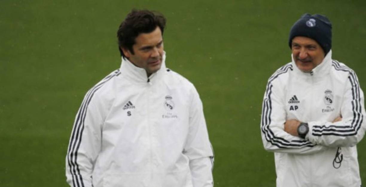 El preparador físico Antonio Pintus (derecha de Solari), es uno de los hombres de confianza de toda la plantilla del Real Madrid. Había sido despedido por Lopetegui y hoy ha regresado.
