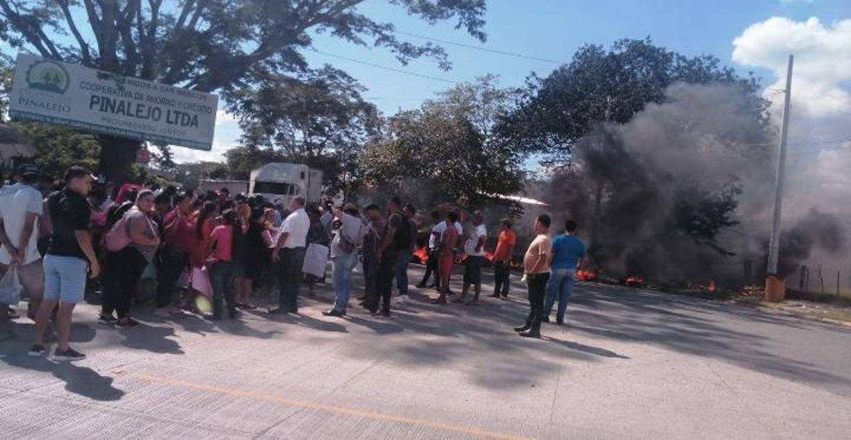 De acuerdo con el Ministerio Público, Aguilar tuvo vínculos con Los Cachiros, más específicamente con uno de sus testaferros que era administrador del zoológico Joya Grande.