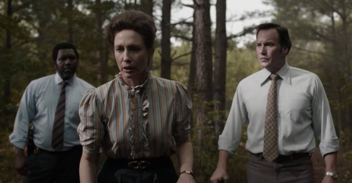 Con el fin de las filmaciones de “The Conjuring 4: Last Rites”, los fans se preparan para despedirse de una era. La película, que se estrenará en septiembre de 2025, promete ser una conclusión épica para la saga de los Warren1. Aunque los detalles de la trama aún se mantienen en secreto, la anticipación es alta y los seguidores esperan con ansias ver el desenlace de esta historia.