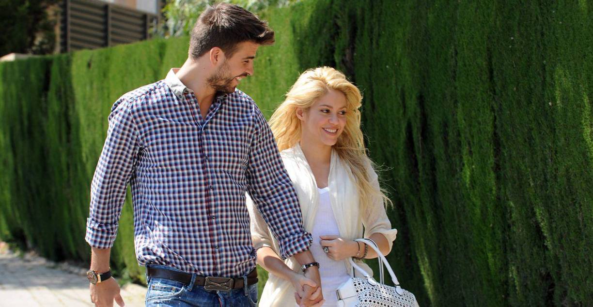 Sin embargo, hasta ahora, la información de la supuesta relación abierta que llevaban Shakira y Piqué, y que al parecer les permitía salir con otras personas mientras permanecían juntos, no ha sido confirmada.