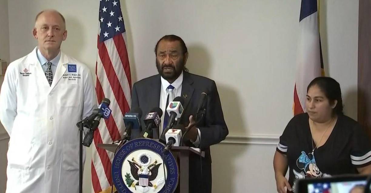 Al Green dice que seguirá buscando métodos para seguir manteniendo a Eduardo en Estados Unidos.