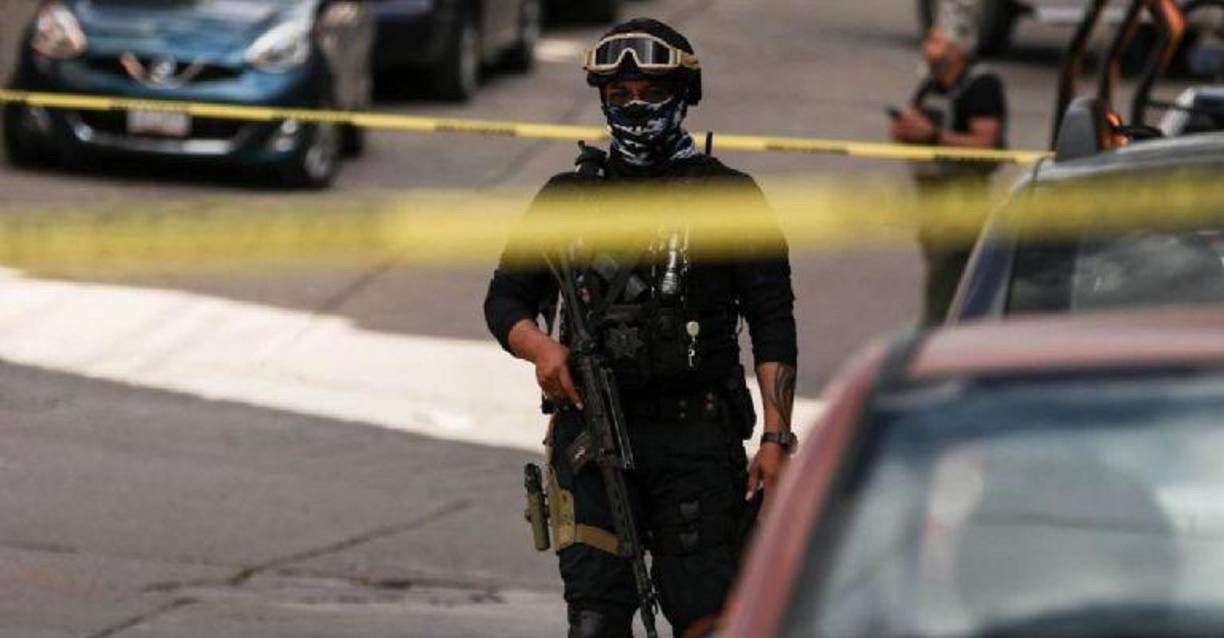 El crimen ocurrió la mañana del lunes 6 de enero, según testigos, tras una discusión en la que Herminio habría golpeado a la víctima antes de atacarla con un arma blanca en Guerrero, México. 