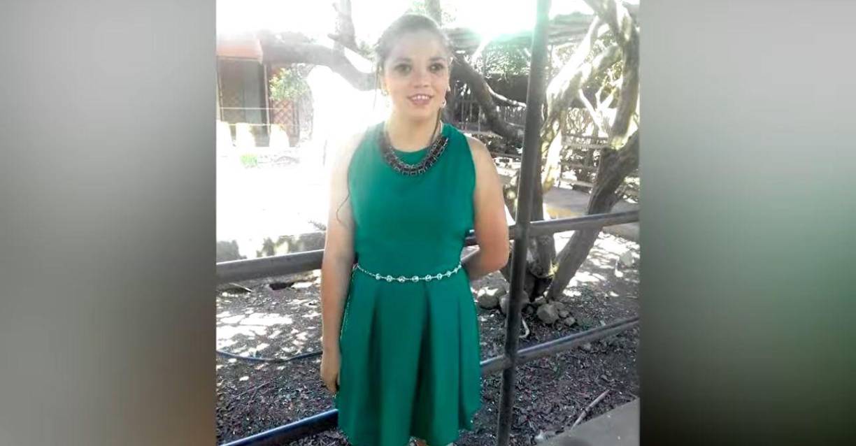 Karen Rodríguez, es una joven con discapacidad visual, quedó ciega desde el año 2014 y desde allí entró en un proceso de rehabilitación hasta convertirse en una profesional 