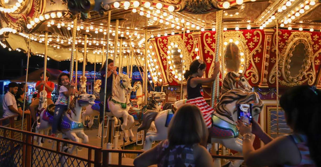 La siguiente semana se sumarán las atracciones del Campo Agas con su exposición ganadera, y Expocentro, con su exposición comercial e industrial. 