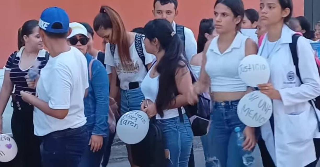 Una llamada a una tía suya para que fuera por ella a la terminal de buses de Zacapa los alarmó. Tanto así que les hizo activar una alerta Isabel-Claudina porque después de eso no supieran más de ella.