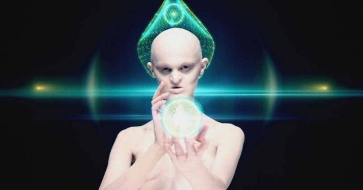 La modelo tiene más de 123,000 seguidores en Instagram. Dice que las redes sociales le han proporcionado una plataforma para compartir sus vivencias, y ayudar a que las personas cambiaran su actitud hacia ella.