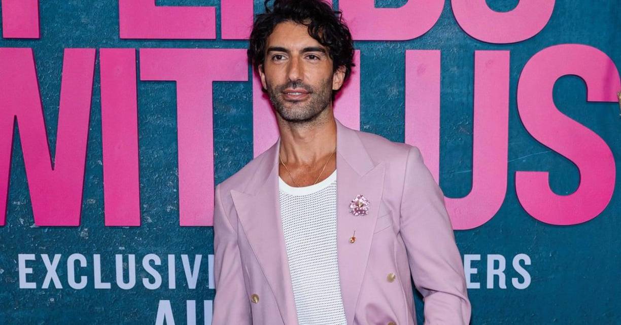 Supuestamente Justin Baldoni había notado el sutil desaire y estaba preocupado por la imagen si Lively hacía lo mismo antes del estreno de la película. “Deberíamos tener un plan por si ella hace lo mismo cuando se estrene la película. Solo quiero que ustedes tengan un plan. Los planes me hacen sentir más tranquilo”, supuestamente le escribió el hombre de 40 años a su publicista.