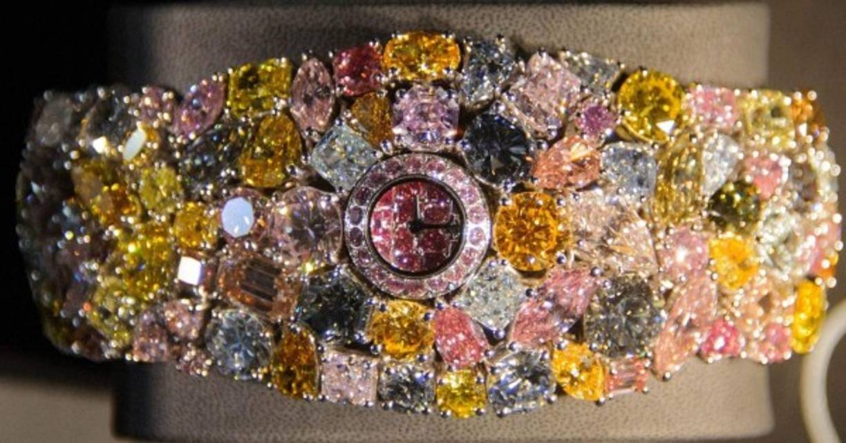 El reloj Chopard cuesta $25 millones ya que está compuesto por 874 diamantes. (Foto: Quandly)