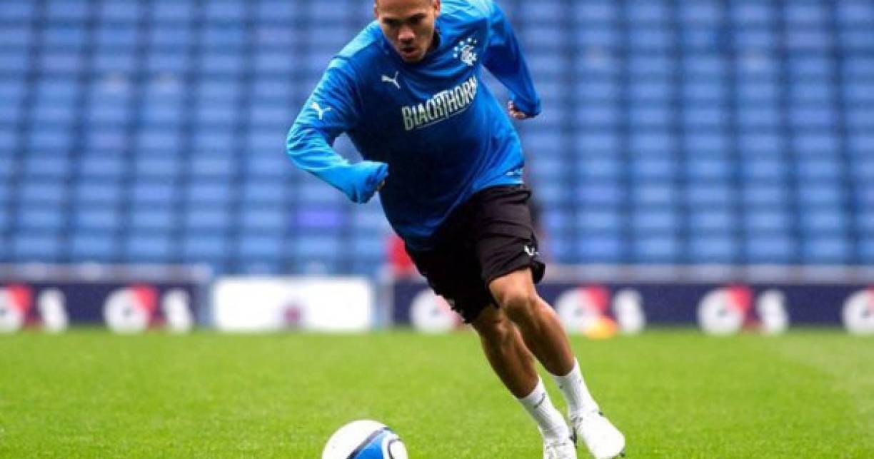 Arnold Peralta cierra la lista tras su paso por el Rangers, club con el que firmó en junio de 2013. 