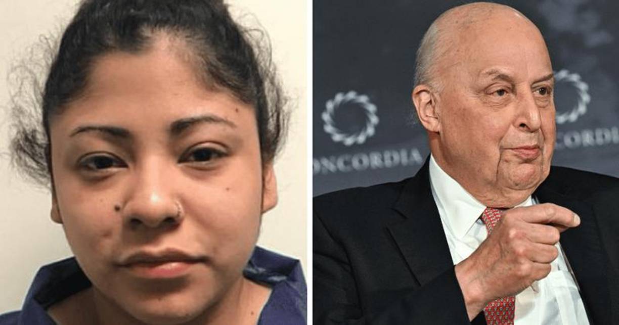 El presidente George W. Bush nombró a John Negroponte como <b>el primer director de inteligencia de la nación en 2005. </b>Más tarde se desempeñó como subsecretario de Estado. También se desempeñó anteriormente como embajador en Honduras, México, Filipinas, las Naciones Unidas e Irak.