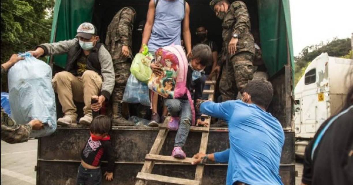 Otros migrantes varados en Tapachula han decidido quedarse y acudir a la Comisión Mexicana de Ayuda a Refugiados (Comar) para pedir asilo ante el regreso de Trump.