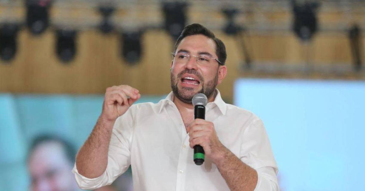 Cálix cerró su mensaje con un tono sarcástico, ofreciendo su número de cuenta para que Reina pudiera saldar la deuda, y lamentando que la comunidad internacional tuviera que enterarse de lo que calificó como un comportamiento inadecuado por parte del canciller.