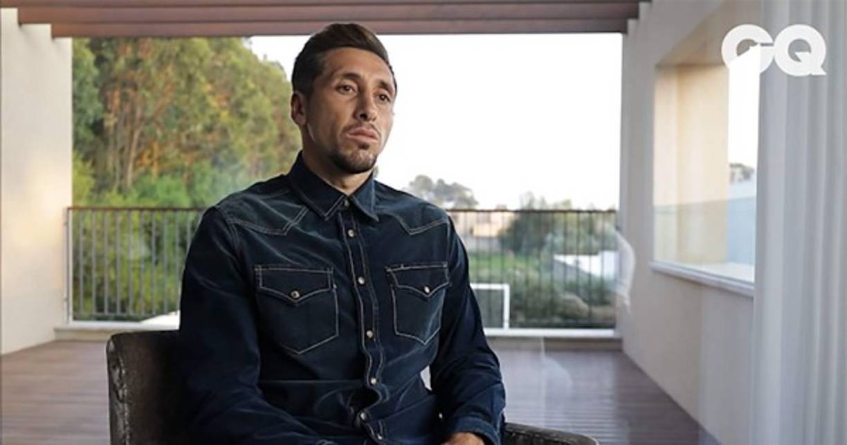 Héctor Herrera durante la entrevista con la revista GQ.