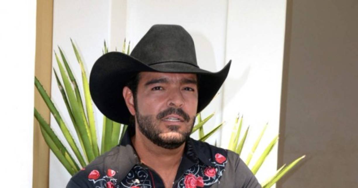 Pablo Montero. En 2007, en la ciudad de Miami, fue detenido por manejar a exceso de velocidad y en esa ocasión le descubrieron una bolsita con 'polvo blanco' en su auto, lo que posteriormente las autoridades determinaron que era cocaína. A raíz de esto, Montero debió admitirse a un programa de rehabilitación durante un año para evitar ir preso.