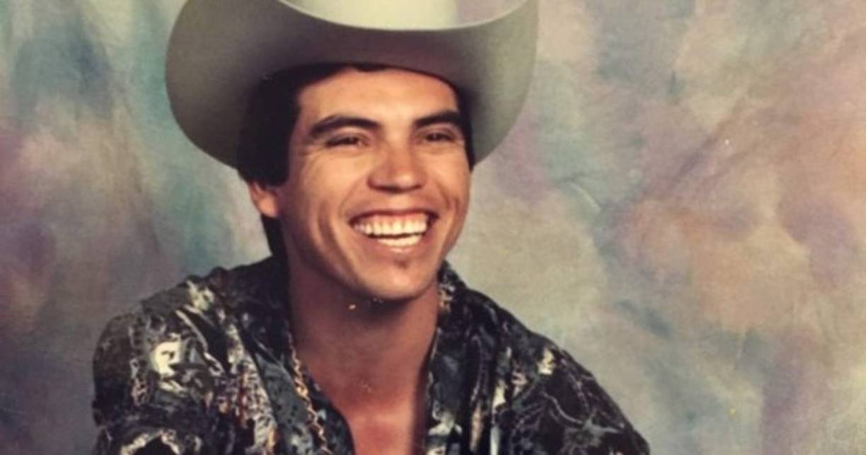 Rosalino Sánchez Félix, más conocido por su nombre artistico Chalino Sánchez, fue asesinado el 16 de mayo de 1992 supuestamente por miembros del cartel.